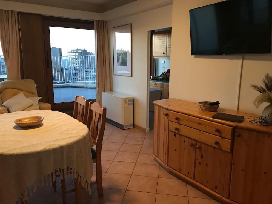 Penthouse Met Zeezicht En 2 Terrassen Apartment Middelkerke Luaran gambar